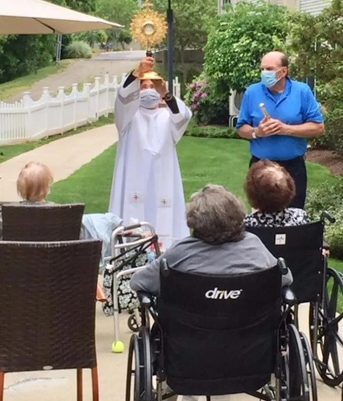 walthamcrossingsadoration 2 1920w